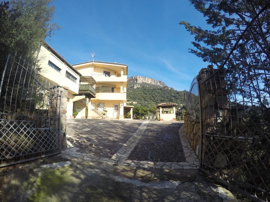 Appartamenti Con Vista Panoramica Santa Maria Navarrese Exterior foto
